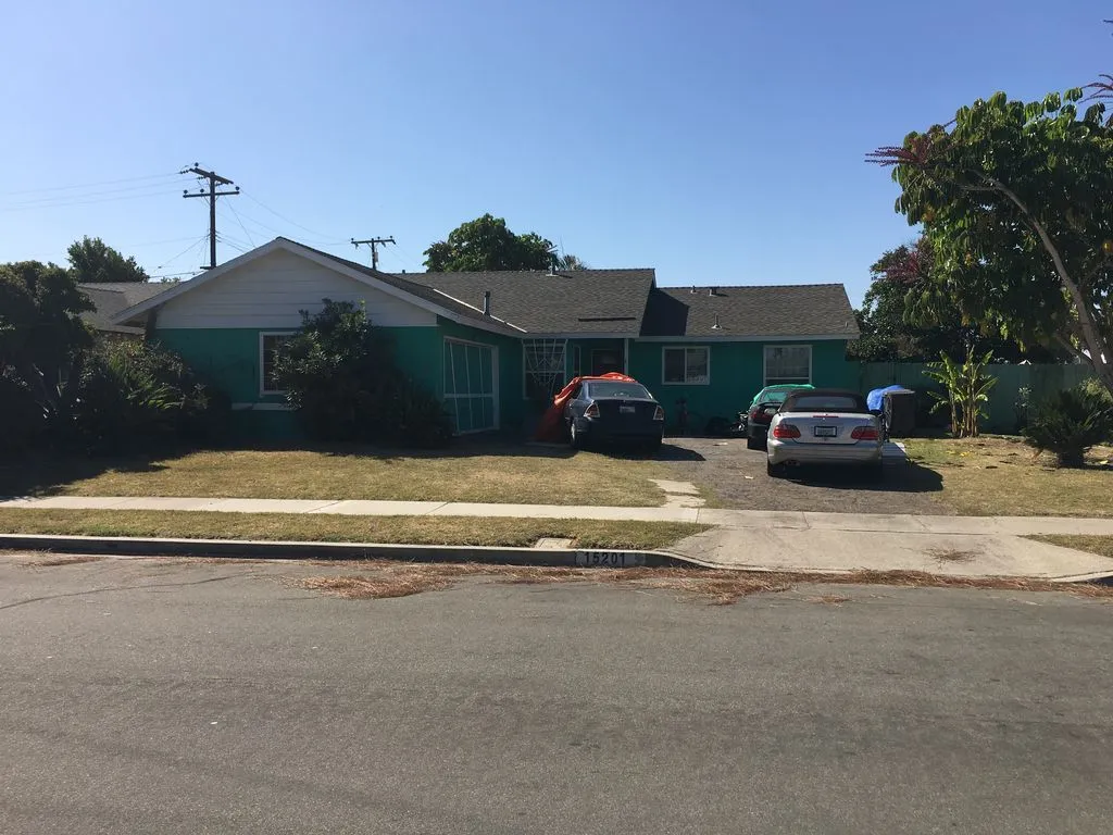 15201 Yorkshire Ln, Huntington Beach - as-is cash sale, November 2019