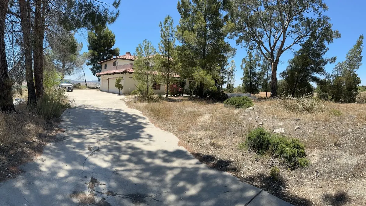 House and acreage at the Via Cerro Vista property in Temecula